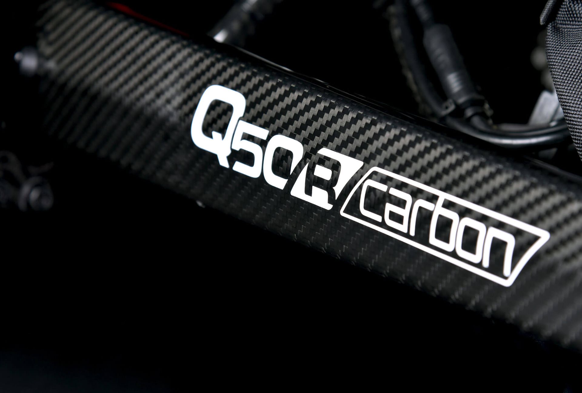 Incredibilmente leggera, design in carbonio da 14,5 kg.