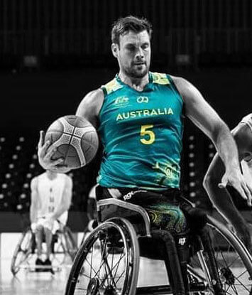 Bill Latham in azione