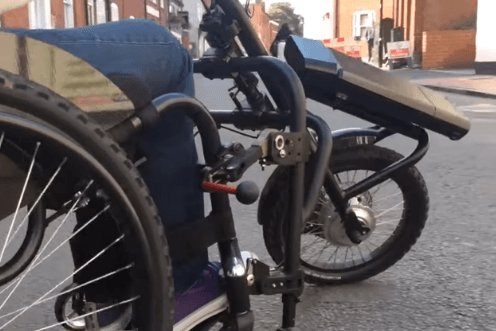 Tiga con handbike Quickie Attitude Hibryd