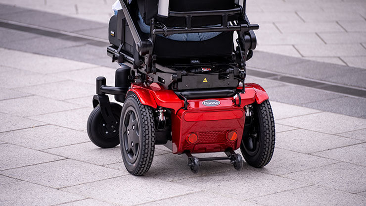 Diametro del cerchio di rotazione di soli 1700 mm